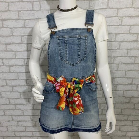 Dollhouse bibbed overall jumper dress - 5 - Picture 4 of 8